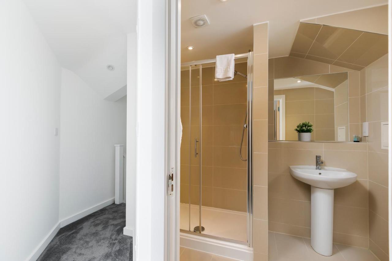 Skyvillion - 4 Bed Luxury Apartment With Balcony & Parking Enfield Zewnętrze zdjęcie
