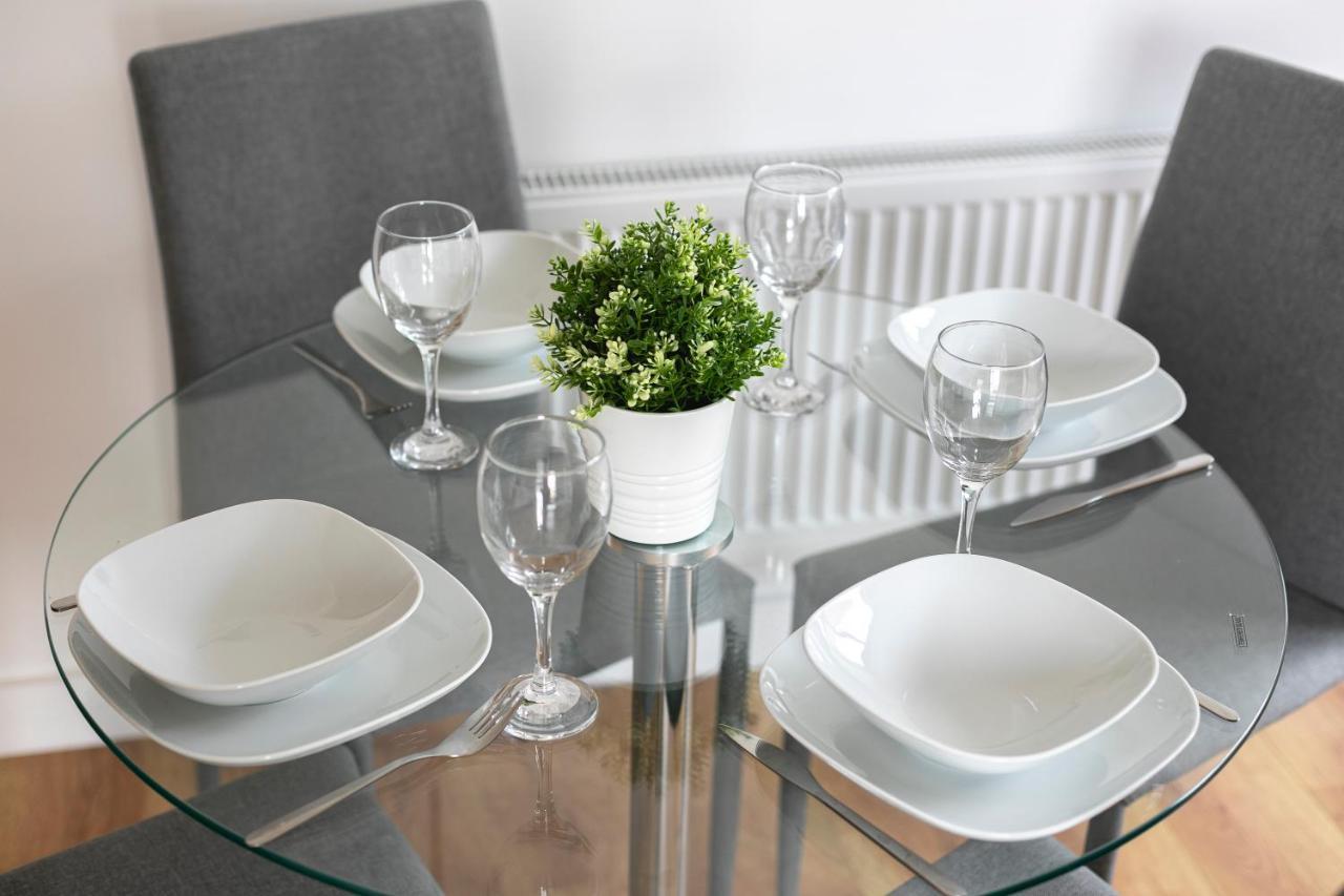 Skyvillion - 4 Bed Luxury Apartment With Balcony & Parking Enfield Zewnętrze zdjęcie