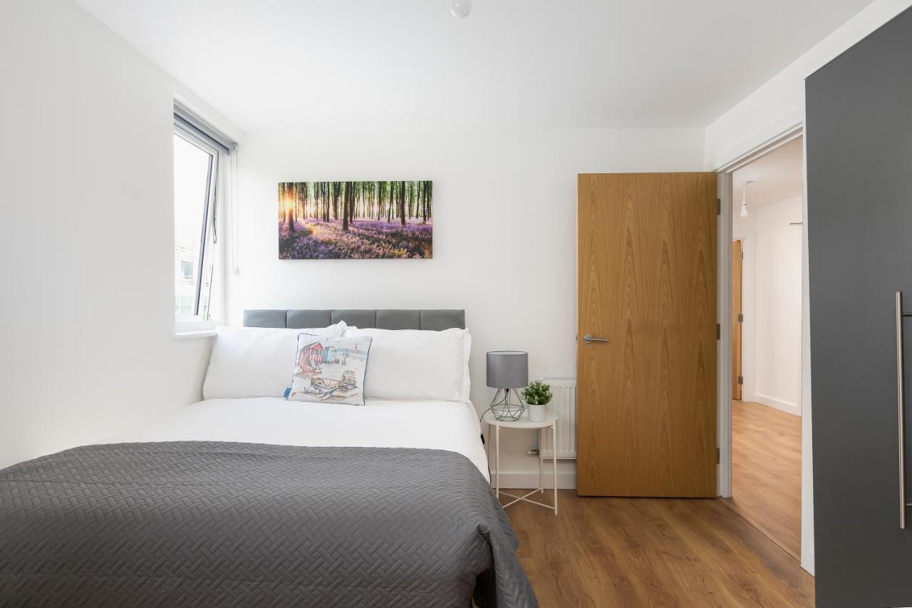 Skyvillion - 4 Bed Luxury Apartment With Balcony & Parking Enfield Zewnętrze zdjęcie