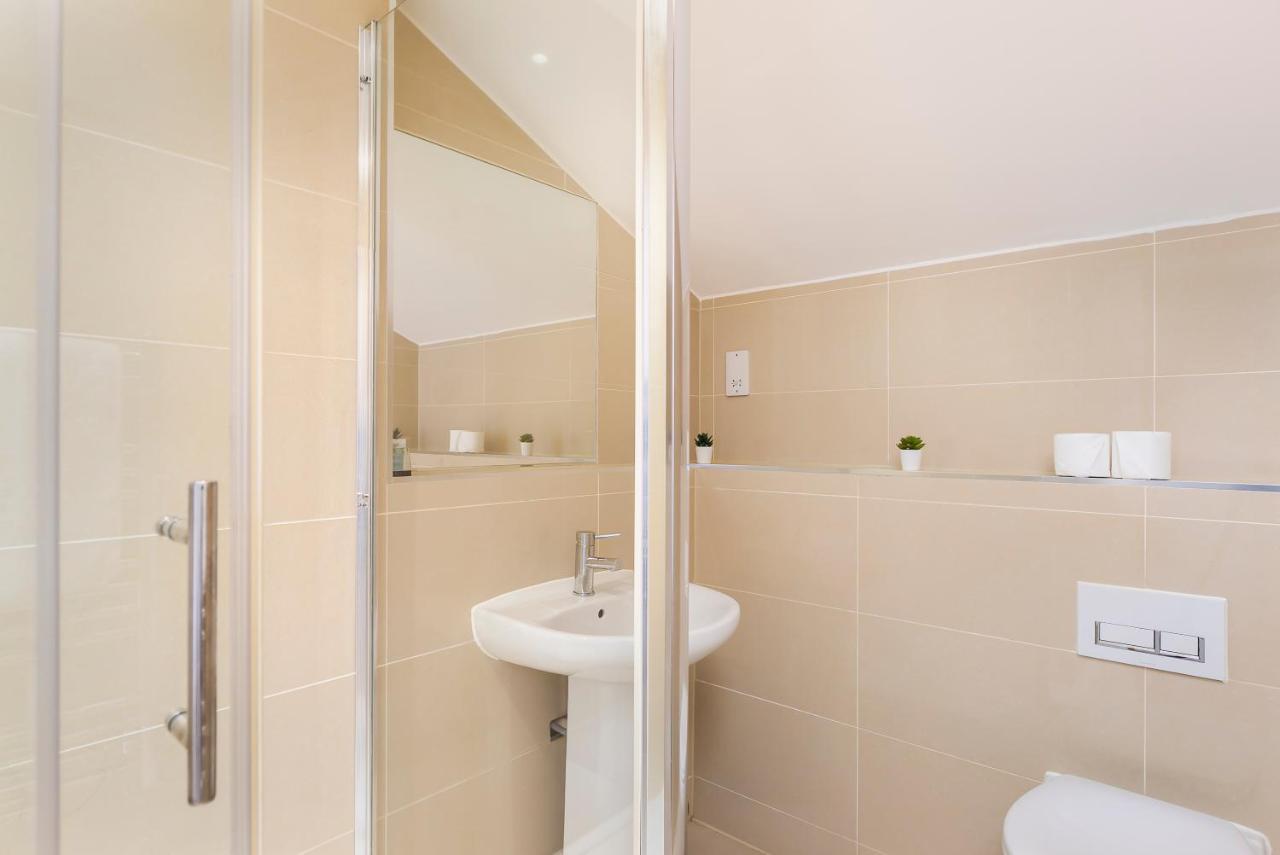 Skyvillion - 4 Bed Luxury Apartment With Balcony & Parking Enfield Zewnętrze zdjęcie